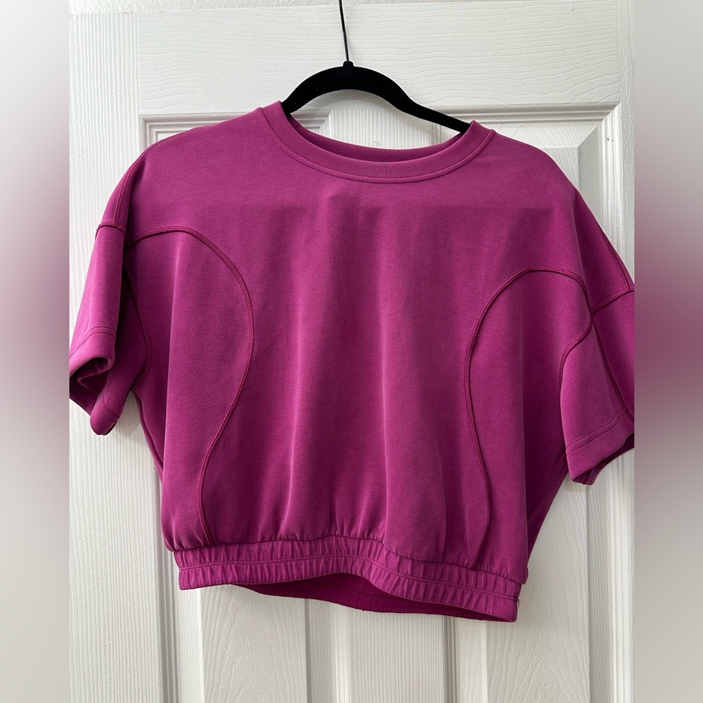 NWOT Lululemon Softstreme Short Sleeve